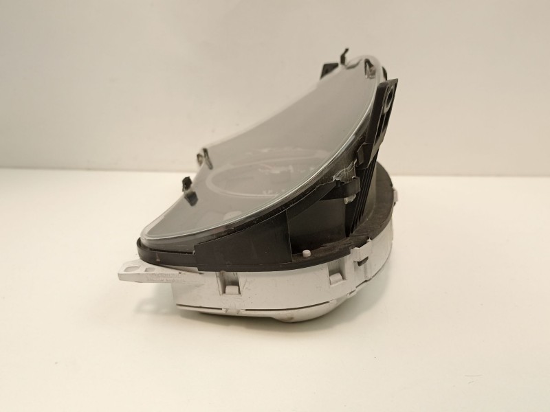 Recambio de cuadro instrumentos para hyundai tucson 2.0 crdi referencia OEM IAM 940112E020  