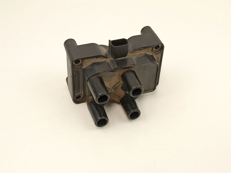 Recambio de bobina para ford fiesta (cbk) newport referencia OEM IAM 4M5G12029ZB 0221503485 