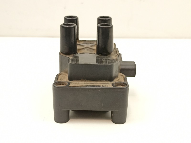 Recambio de bobina para ford fiesta (cbk) newport referencia OEM IAM 4M5G12029ZB 0221503485 