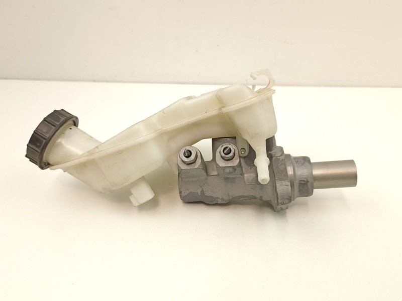 Recambio de bomba de freno para ford fiesta (cbk) newport referencia OEM IAM 4S612140KF  