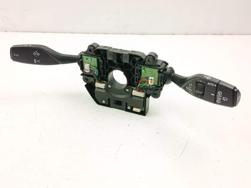 Recambio de mando luces y limpias para bmw x1 (f48) sdrive 18 d referencia OEM IAM 9368597  