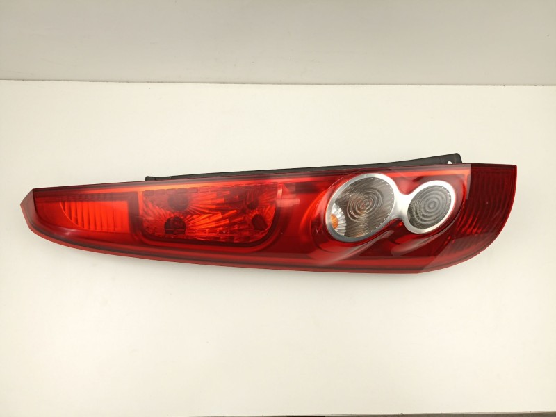 Recambio de piloto trasero izquierdo para ford fiesta (cbk) newport referencia OEM IAM 6S6113405AG  