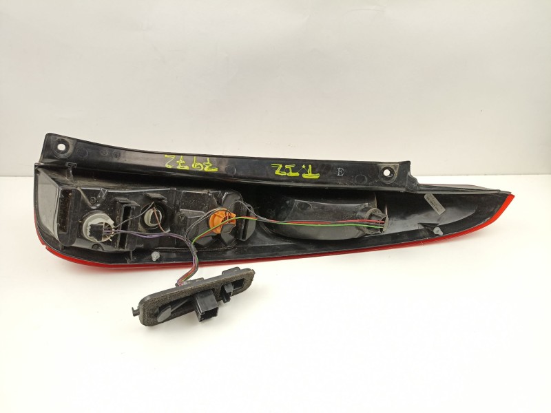 Recambio de piloto trasero izquierdo para ford fiesta (cbk) newport referencia OEM IAM 6S6113405AG  