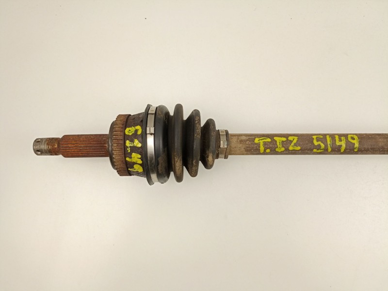 Recambio de transmision trasera izquierda para hyundai tucson 2.0 crdi referencia OEM IAM 496002E000  