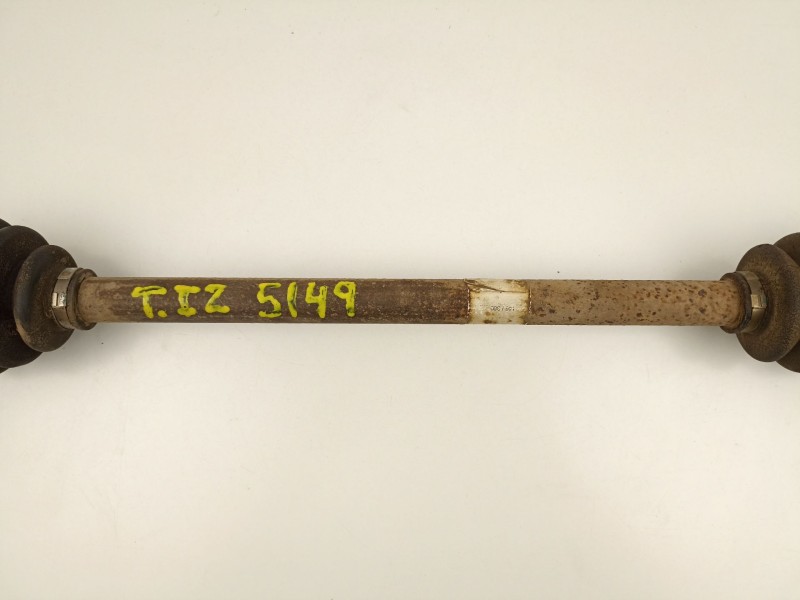 Recambio de transmision trasera izquierda para hyundai tucson 2.0 crdi referencia OEM IAM 496002E000  