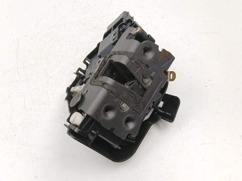 Recambio de cerradura puerta trasera izquierda para ford focus c-max 2.0 referencia OEM IAM 3M5AR26413BM  