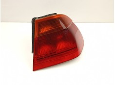 Recambio de piloto trasero derecho para bmw serie 3 berlina (e46) 316i referencia OEM IAM 8364922  