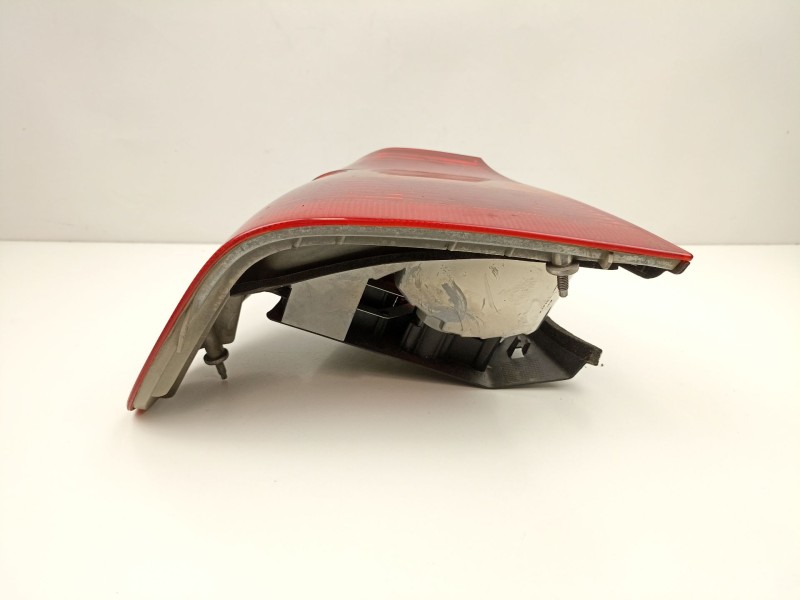 Recambio de piloto trasero izquierdo para bmw 320 2.0 td referencia OEM IAM 694653301  