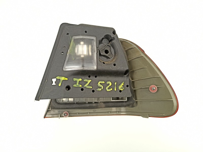 Recambio de piloto trasero izquierdo para bmw 320 2.0 td referencia OEM IAM 694653301  