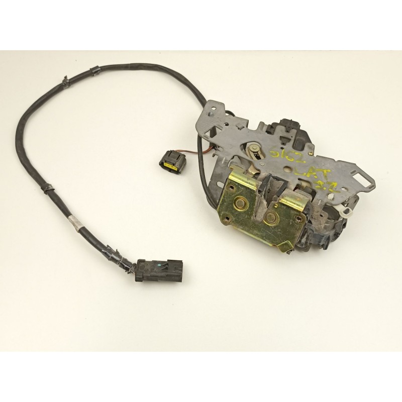 Recambio de cerradura puerta corredera izquierda para chrysler voyager 2.5 td referencia OEM IAM 5019053AC  