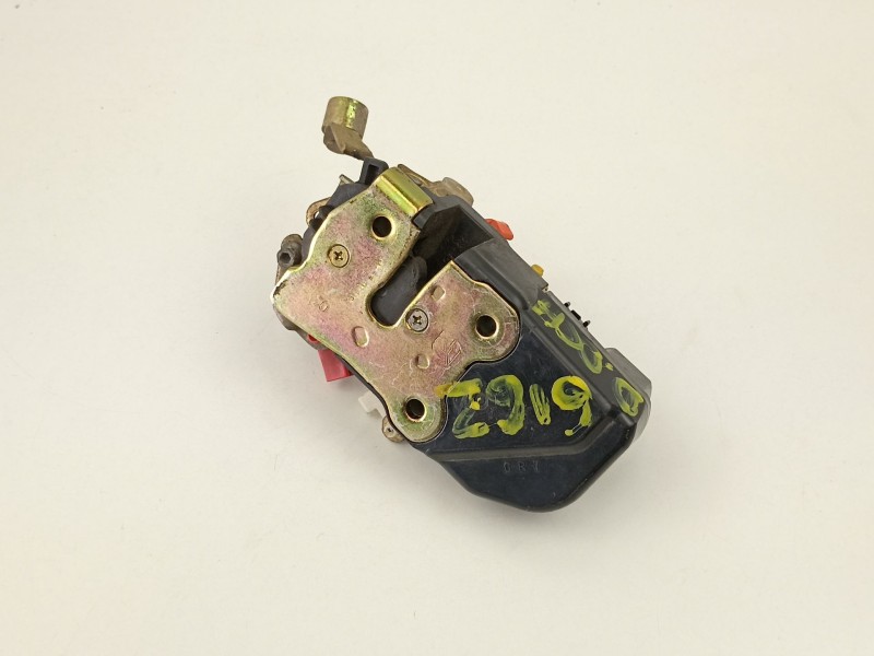 Recambio de cerradura puerta delantera derecha para chrysler voyager 2.5 td referencia OEM IAM 4894488AA  