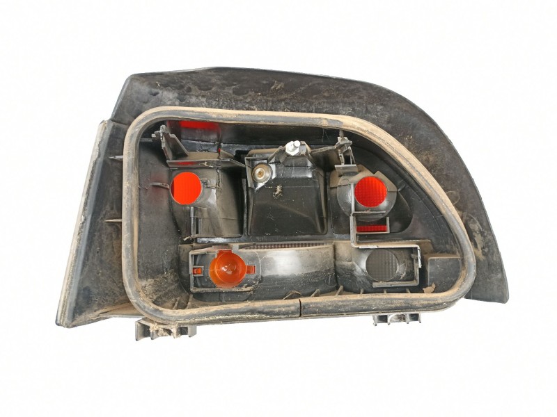 Recambio de piloto trasero derecho para renault clio 1.4 g referencia OEM IAM 89306980  