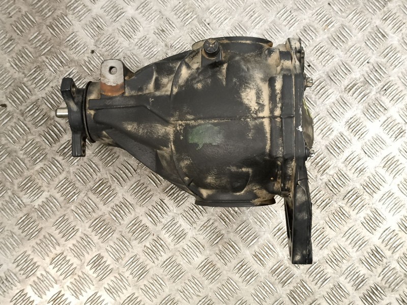 Recambio de diferencial trasero para mercedes-benz clase c (w203) berlina 2.2 cdi cat referencia OEM IAM A2093510205  