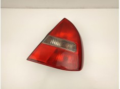 Recambio de piloto trasero derecho para mitsubishi carisma 1.8 g referencia OEM IAM MR485470  