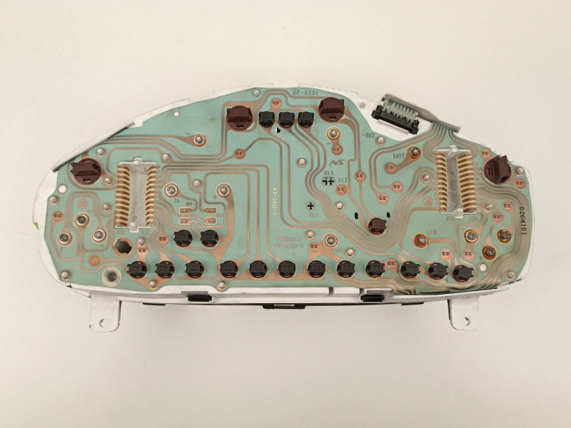 Recambio de cuadro instrumentos para mitsubishi carisma 0.1 d referencia OEM IAM MR381000  