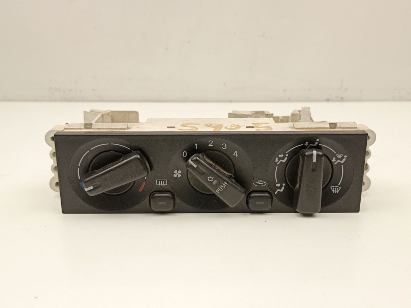 Recambio de mandos calefaccion aire para mitsubishi carisma 0.1 d referencia OEM IAM MR500529  