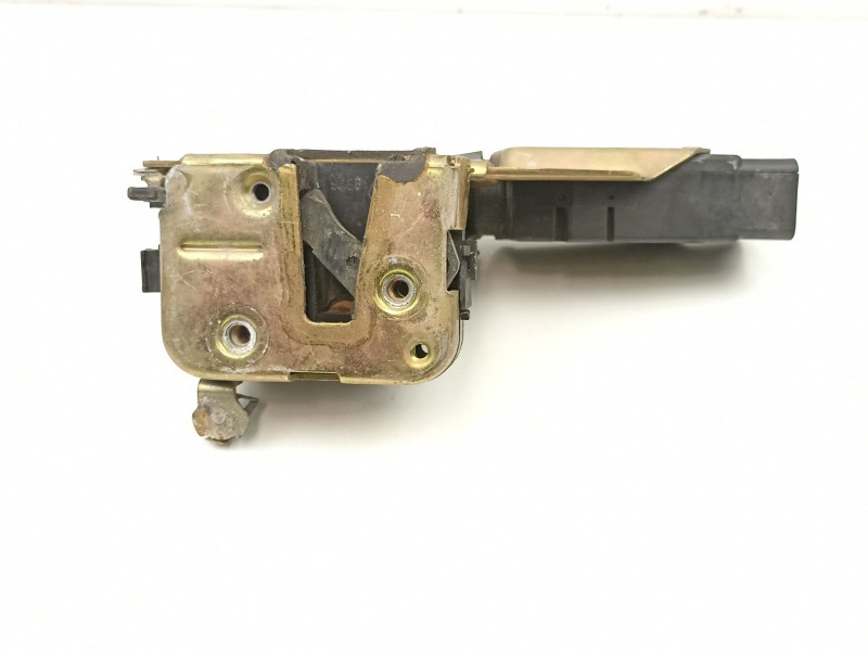 Recambio de cerradura puerta trasera izquierda para mitsubishi carisma 1.8 g -6-4693 16v referencia OEM IAM MR911347  