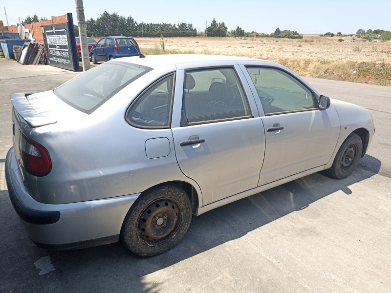 seat cordoba berlina (6k2) del año 1999