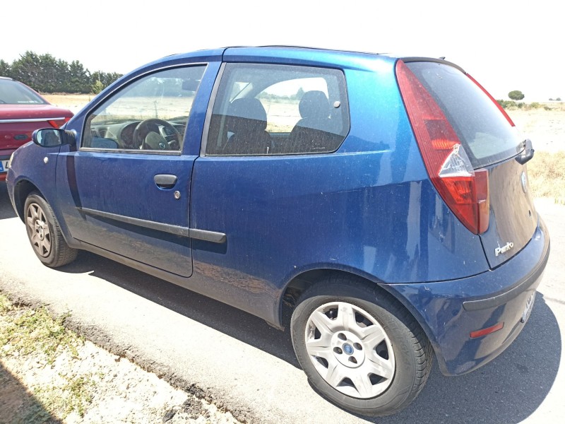 fiat punto berlina (188) del año 2004