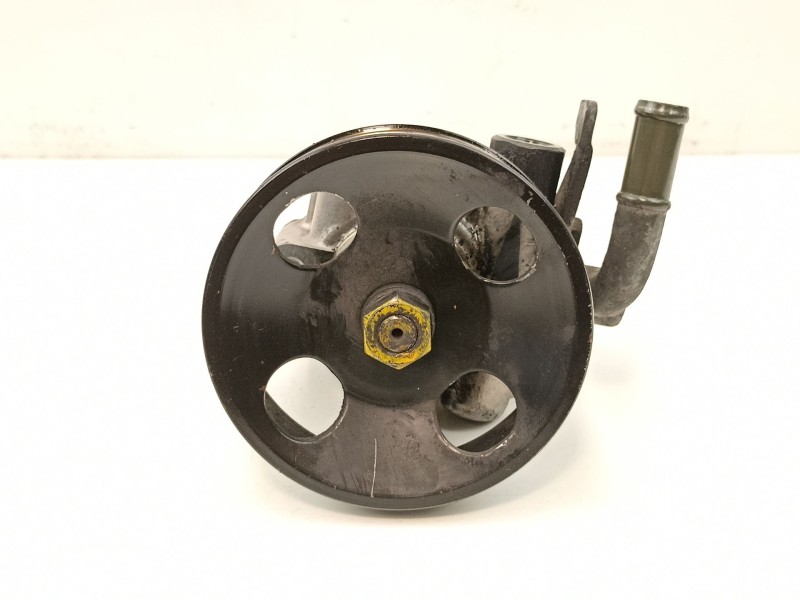 Recambio de bomba direccion para hyundai accent sedán (lc) 1.5 crdi referencia OEM IAM 5711025300 Y8T11 