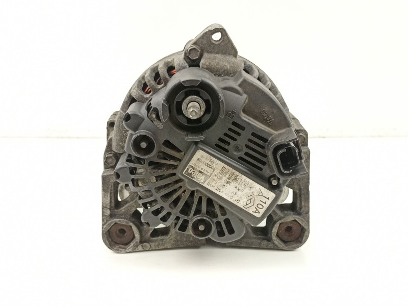 Recambio de alternador para renault megane 1.5 d referencia OEM IAM 8200386806  