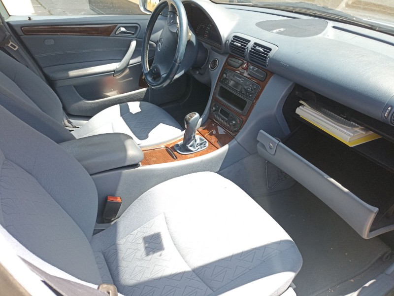 Recambio de carroceria para mercedes-benz clase c (w203) berlina 2.5 v6 cat referencia OEM IAM   