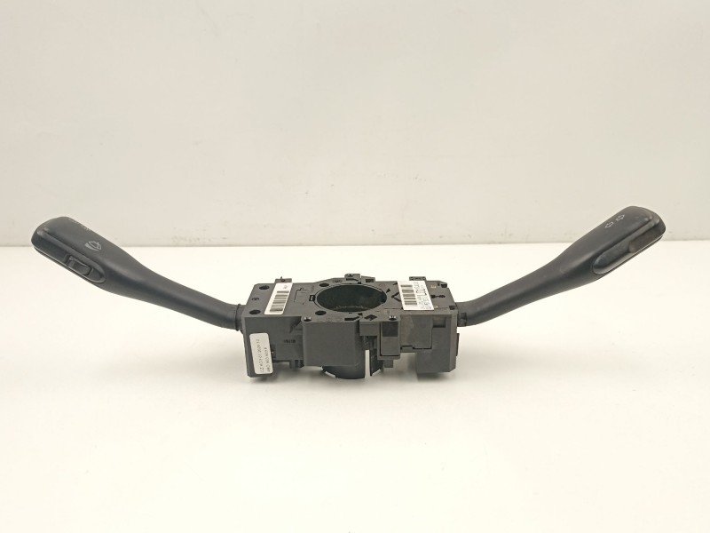 Recambio de mando luces y limpias para seat leon 1.6 g referencia OEM IAM 8L0953513G  