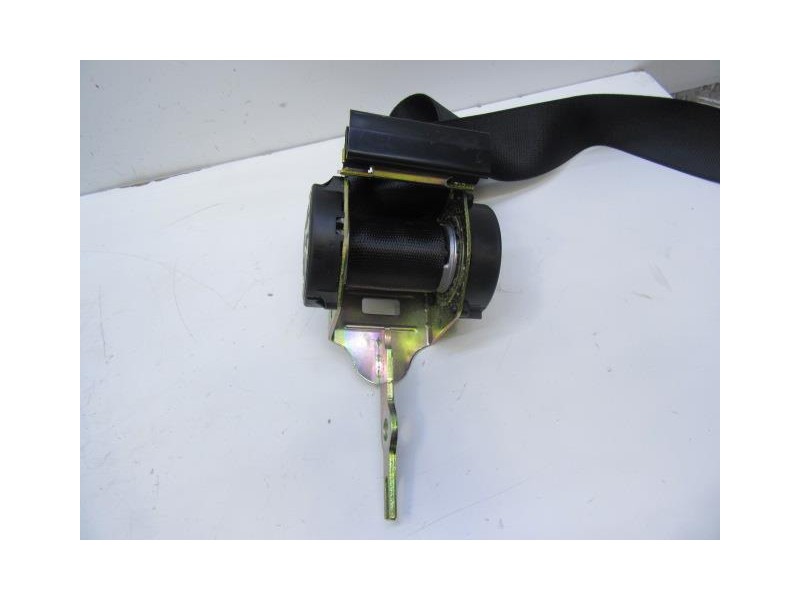 Recambio de cinturones traseros : bmw 320 : 2.0 td (149,56cv) [2003] para bmw  320 2.0 td referencia OEM IAM IZQUIERDOYDERECHOSI