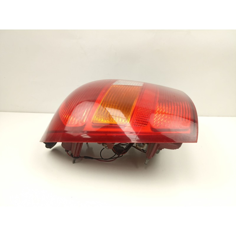 Recambio de piloto trasero izquierdo para hyundai elantra (xd) 2.0 crdi gls (4-ptas.) referencia OEM IAM 924012D010  