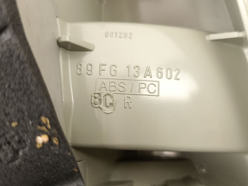 Recambio de piloto trasero derecho para ford fiesta iii (gfj) 1.4 referencia OEM IAM 89FG13A602  