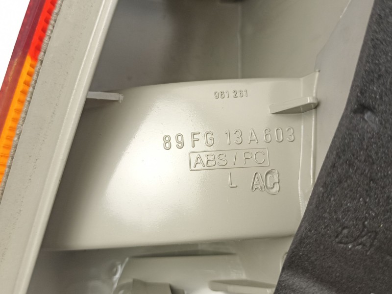 Recambio de piloto trasero izquierdo para ford fiesta iii (gfj) 1.4 referencia OEM IAM 89FG13A603  