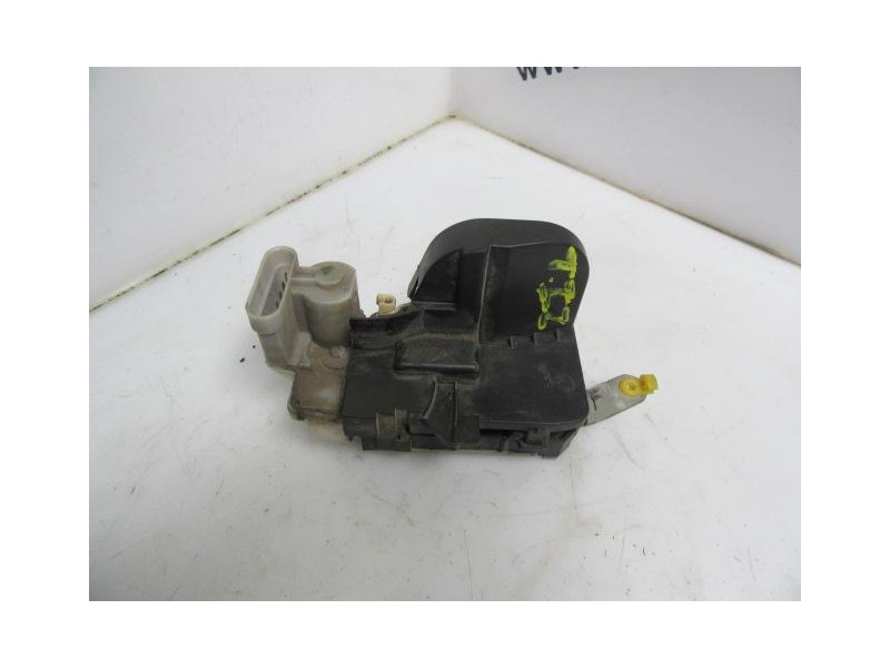 Recambio de cerradura pta. tras. izq. : alfa romeo 147 : 1.6 g [2004] para alfa romeo 147 1.6 g referencia OEM IAM   