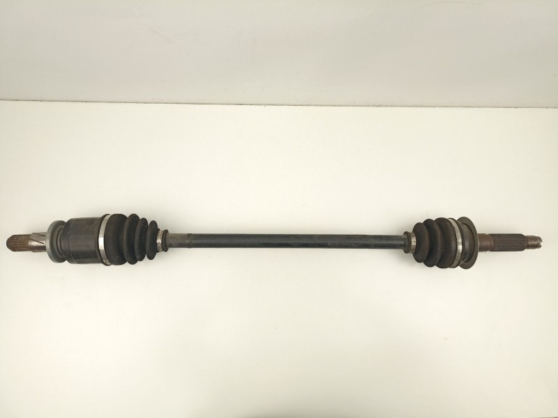 Recambio de transmision trasera derecha para subaru forester 2.0 td referencia OEM IAM 28421SG020  