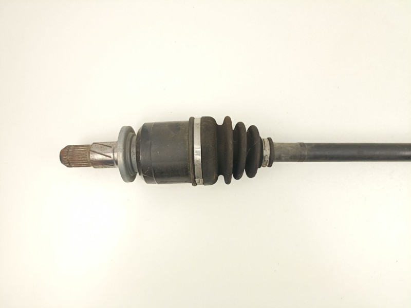 Recambio de transmision trasera derecha para subaru forester 2.0 td referencia OEM IAM 28421SG020  