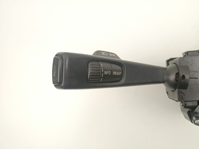 Recambio de mando luces y limpias para volvo v50 familiar 2.0 d kinetic referencia OEM IAM 30773148  