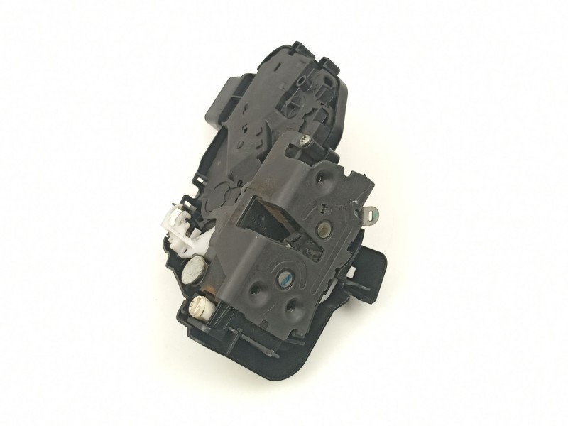 Recambio de cerradura puerta trasera izquierda para volvo v50 familiar 2.0 d kinetic referencia OEM IAM 30753668  