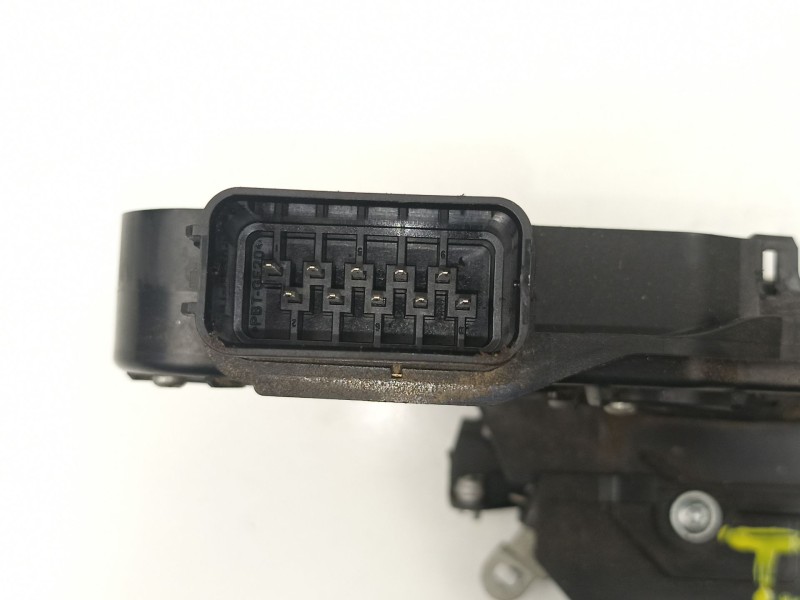 Recambio de cerradura puerta trasera izquierda para volvo v50 familiar 2.0 d kinetic referencia OEM IAM 30753668  