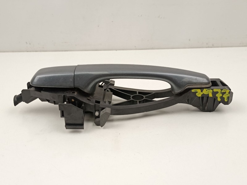 Recambio de manilla delantera derecha para volvo v50 familiar 2.0 d kinetic referencia OEM IAM 30784203  