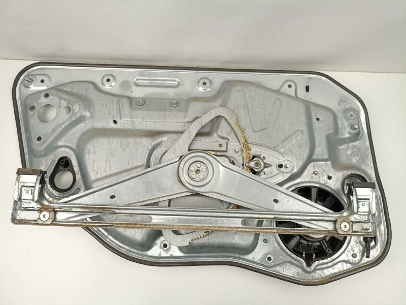 Recambio de elevalunas delantero derecho para volvo v50 familiar 2.0 d kinetic referencia OEM IAM 31264786AA  31253514