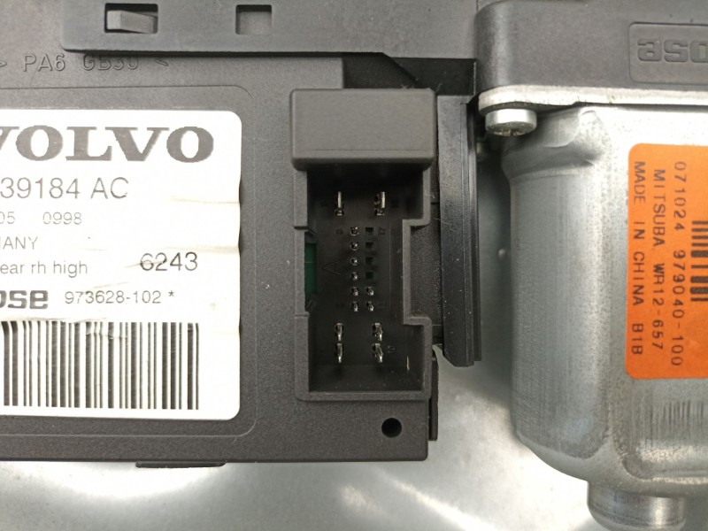 Recambio de elevalunas trasero derecho para volvo v50 familiar 2.0 d kinetic referencia OEM IAM 30739184AC  31253516