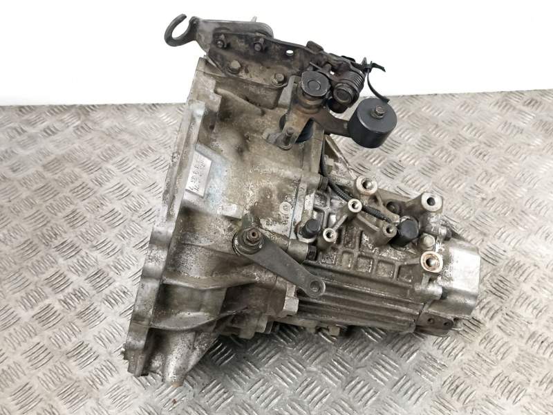 Recambio de caja cambios 5v turbo diesel para hyundai getz (tb) 1.5 crdi referencia OEM IAM J52271  