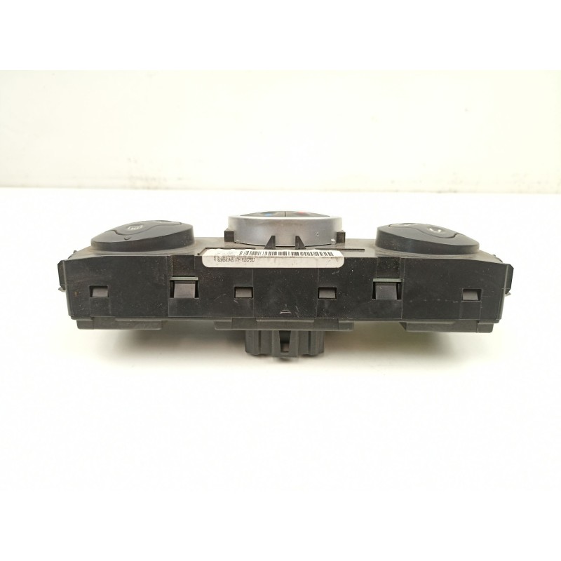 Recambio de mandos calefaccion aire para renault scenic 1.9 dci referencia OEM IAM 8200501465  