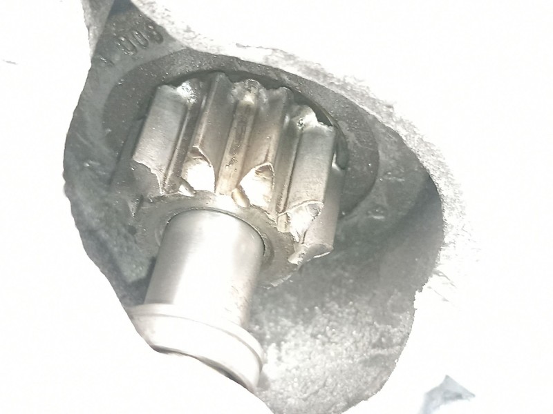 Recambio de motor arranque para renault megane 1.9 d referencia OEM IAM 7701499601  