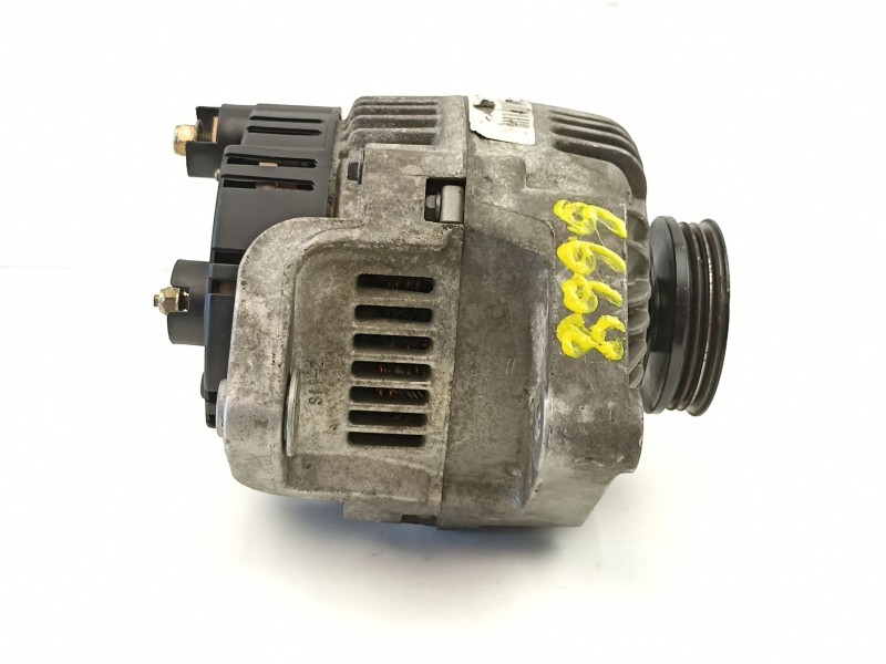 Recambio de alternador para renault megane 1.4 g referencia OEM IAM 7700436628  