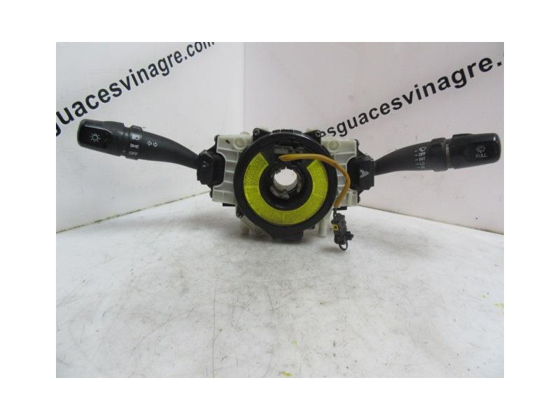 Recambio de mando luces y limpias : hyundai accent : 1.5 td (81,98cv) [2005] para hyundai accent 1.5 td referencia OEM IAM   