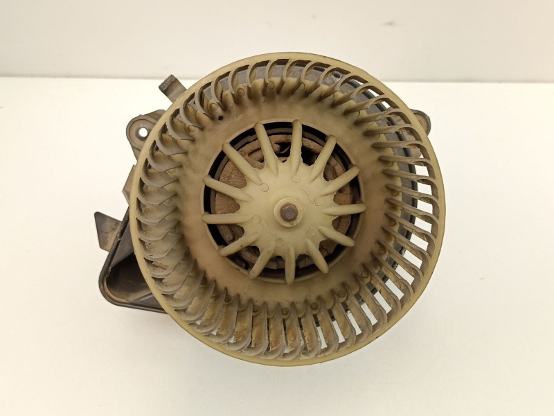 Recambio de motor calefaccion para fiat doblo (119) 1.3 16v jtd cat referencia OEM IAM 46723714  