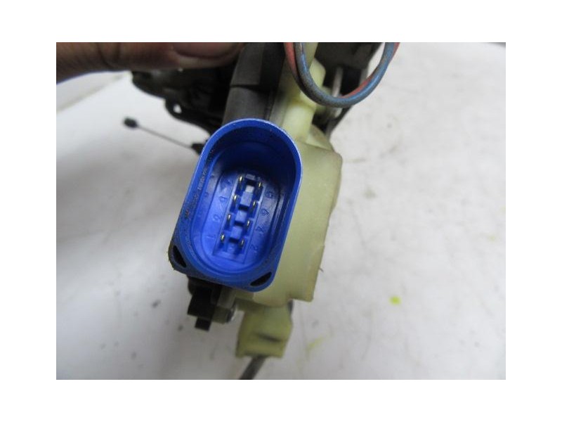 Recambio de cerradura pta. del. izq. : seat ibiza : 1.9 tdi (100,61cv) [2006] para seat ibiza 1.9 tdi referencia OEM IAM   