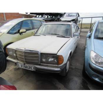 MERCEDES-BENZ 240 de desguace