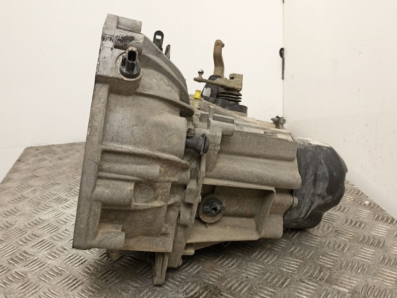 Recambio de caja cambios 5v gasolina para nissan note (e11e) 1.4 cat referencia OEM IAM JH3103  