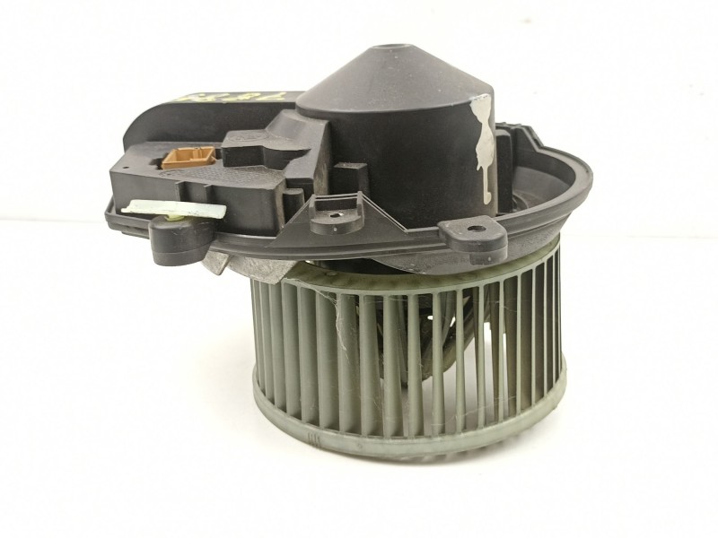 Recambio de motor calefaccion para audi a4 berlina (b5) 2.5 tdi referencia OEM IAM 8D1820021 740221233F 